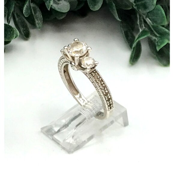 Vintage Sterling Silver 925 Three-Stone Ring With Clear Gemstones - Picture 1 of 7